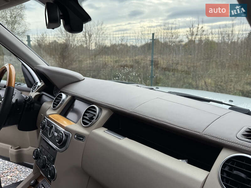 Внедорожник / Кроссовер Land Rover Discovery 2016 в Дрогобыче