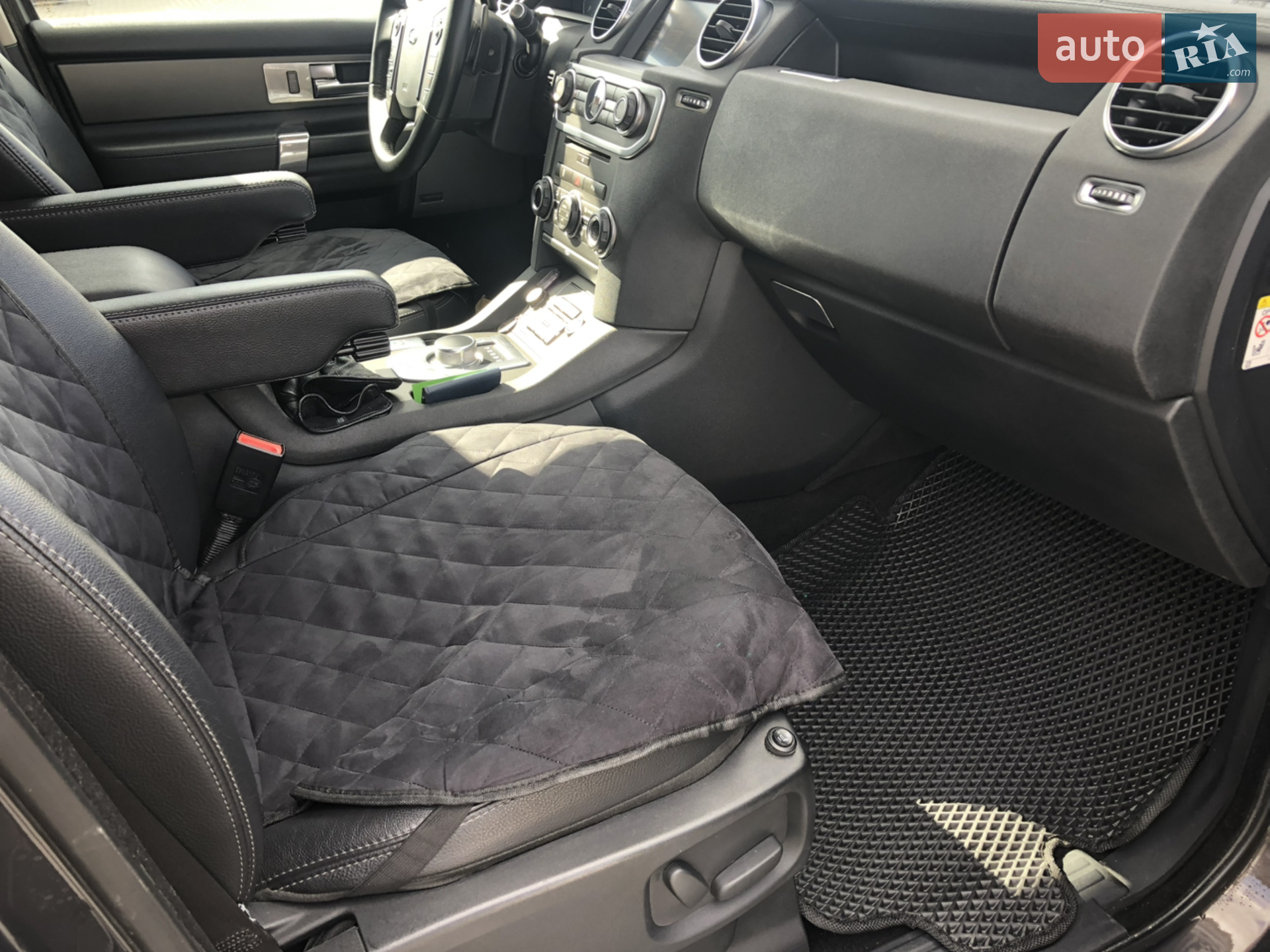 2015 Land Rover Discovery - мініатюра 17