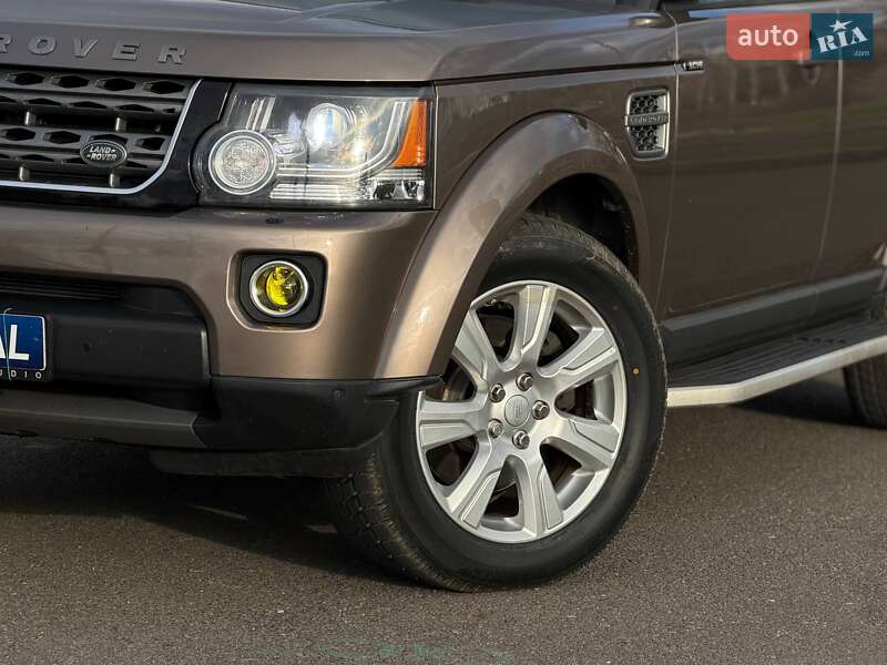 Внедорожник / Кроссовер Land Rover Discovery 2015 в Кривом Роге