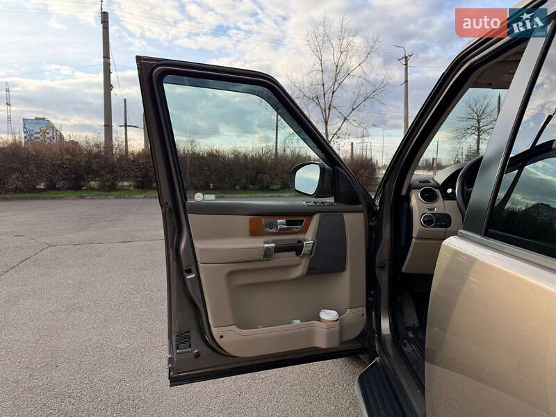 Внедорожник / Кроссовер Land Rover Discovery 2015 в Кривом Роге