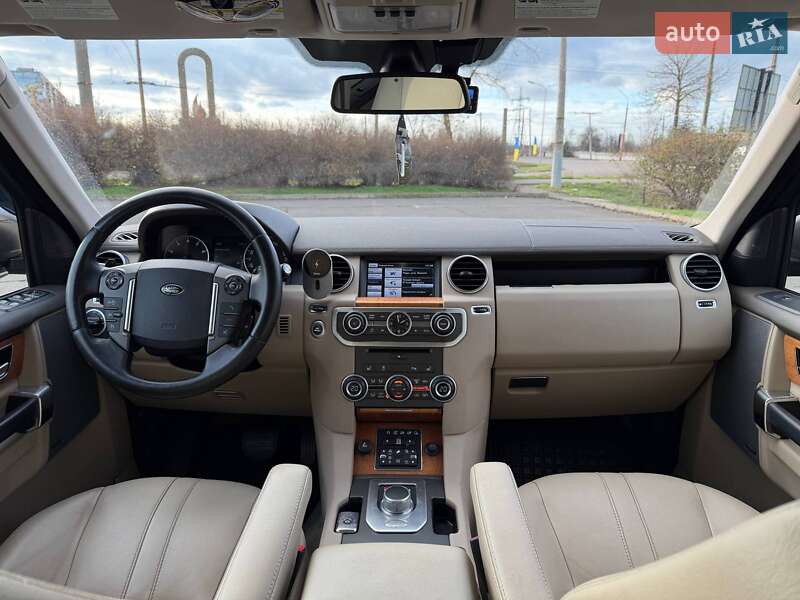 Внедорожник / Кроссовер Land Rover Discovery 2015 в Кривом Роге