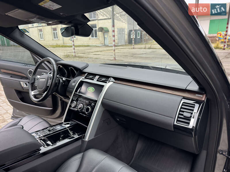 Позашляховик / Кросовер Land Rover Discovery 2017 в Ковелі