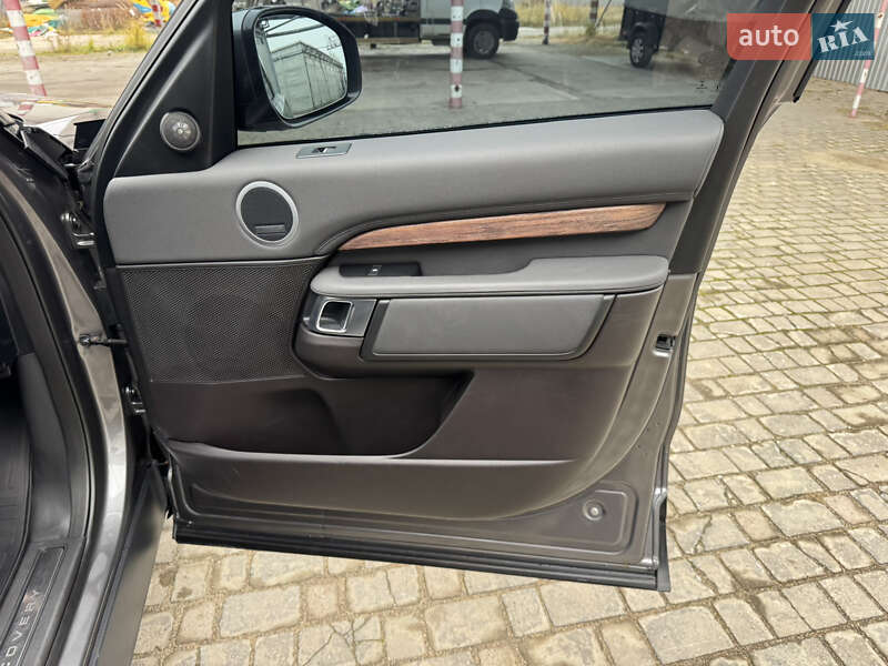Позашляховик / Кросовер Land Rover Discovery 2017 в Ковелі