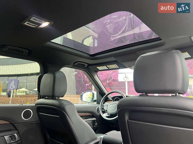 Внедорожник / Кроссовер Land Rover Discovery 2017 в Киеве