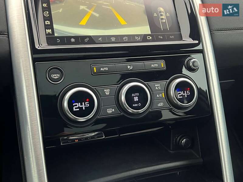 Внедорожник / Кроссовер Land Rover Discovery 2017 в Киеве