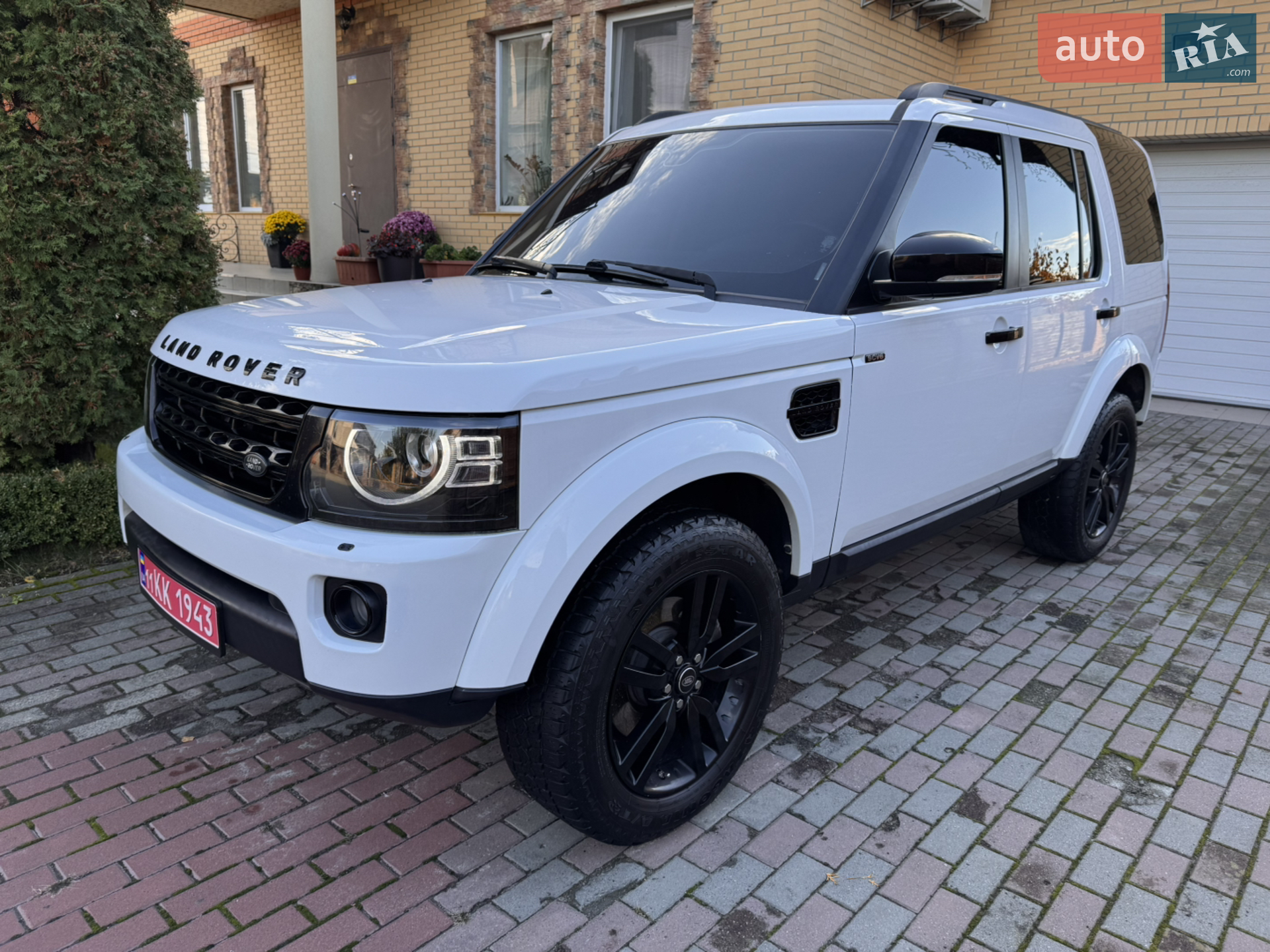 2016 Land Rover Discovery - мініатюра 22