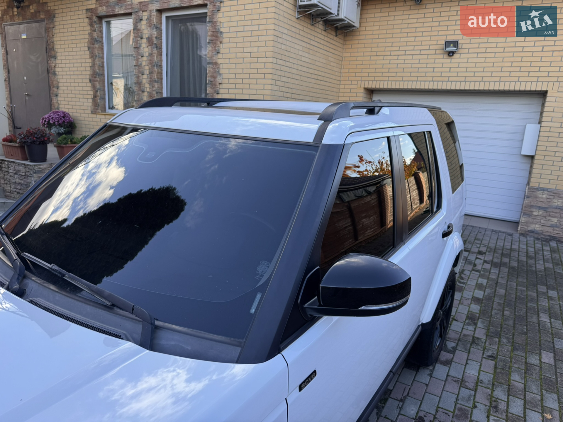 2016 Land Rover Discovery - мініатюра 31