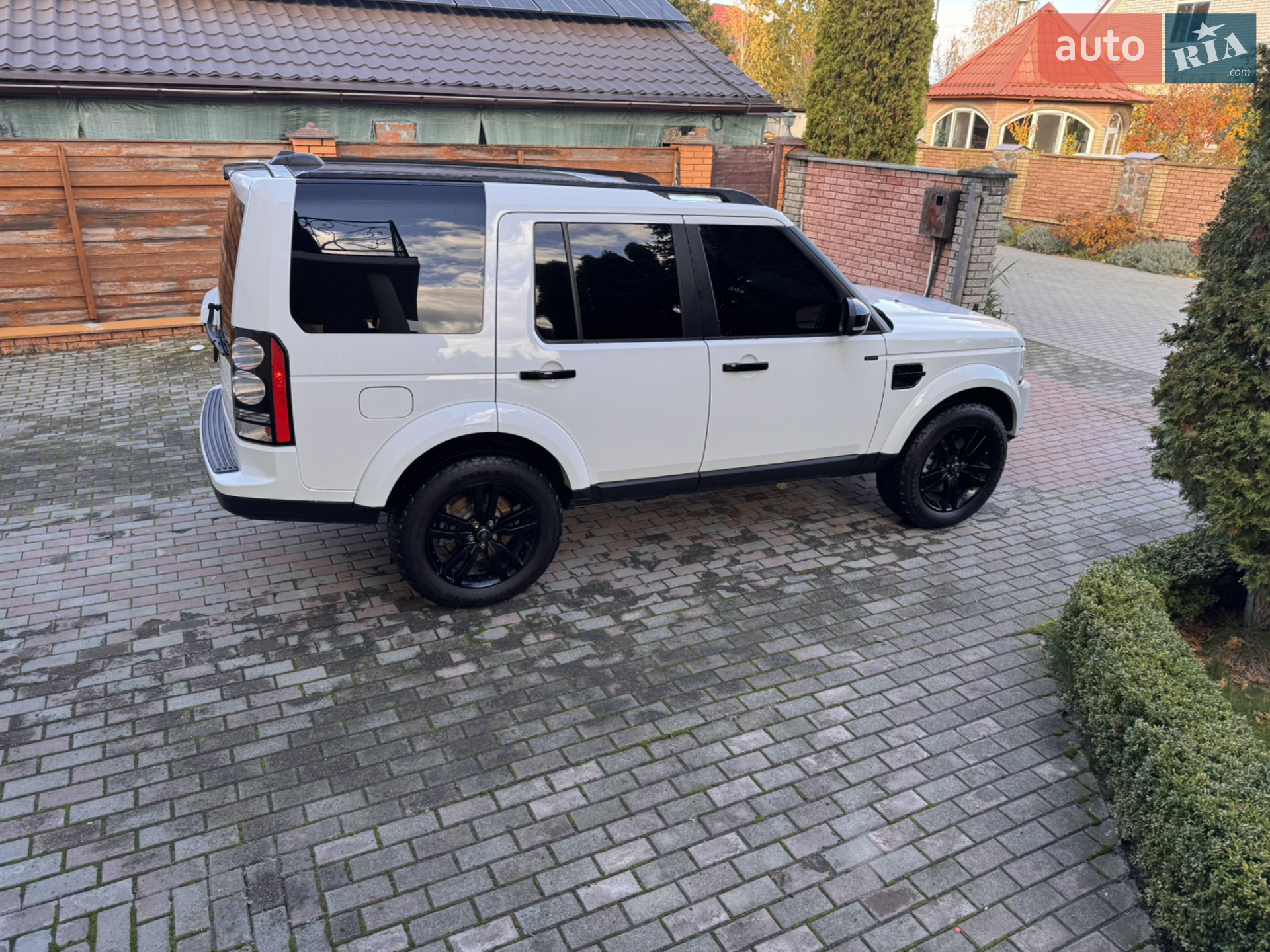 2016 Land Rover Discovery - мініатюра 30