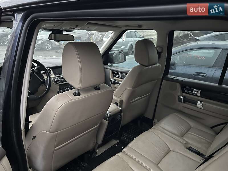 Позашляховик / Кросовер Land Rover Discovery 2015 в Черкасах