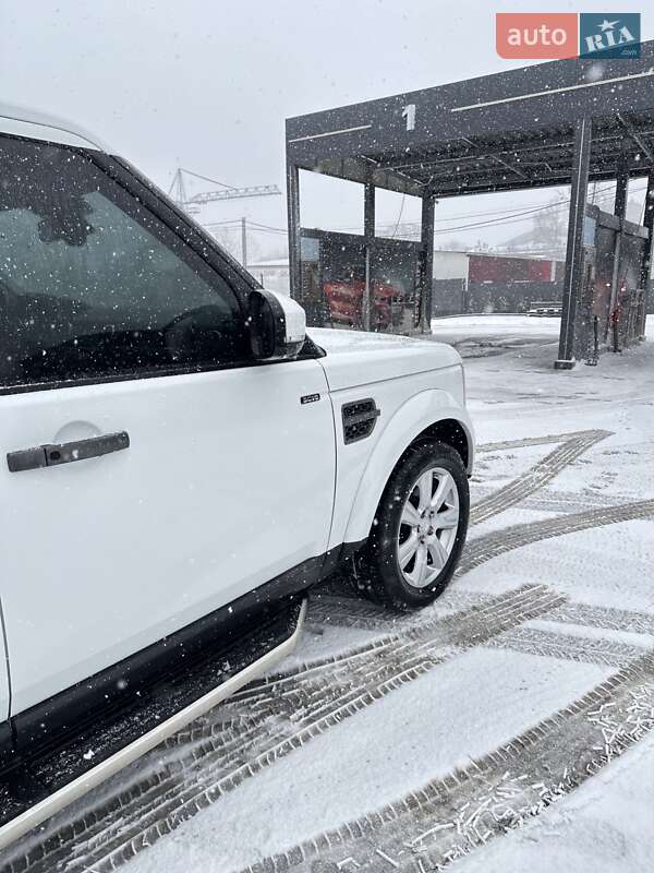 Внедорожник / Кроссовер Land Rover Discovery 2015 в Львове