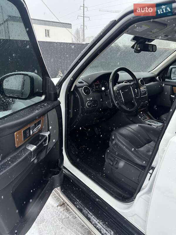 Внедорожник / Кроссовер Land Rover Discovery 2015 в Львове