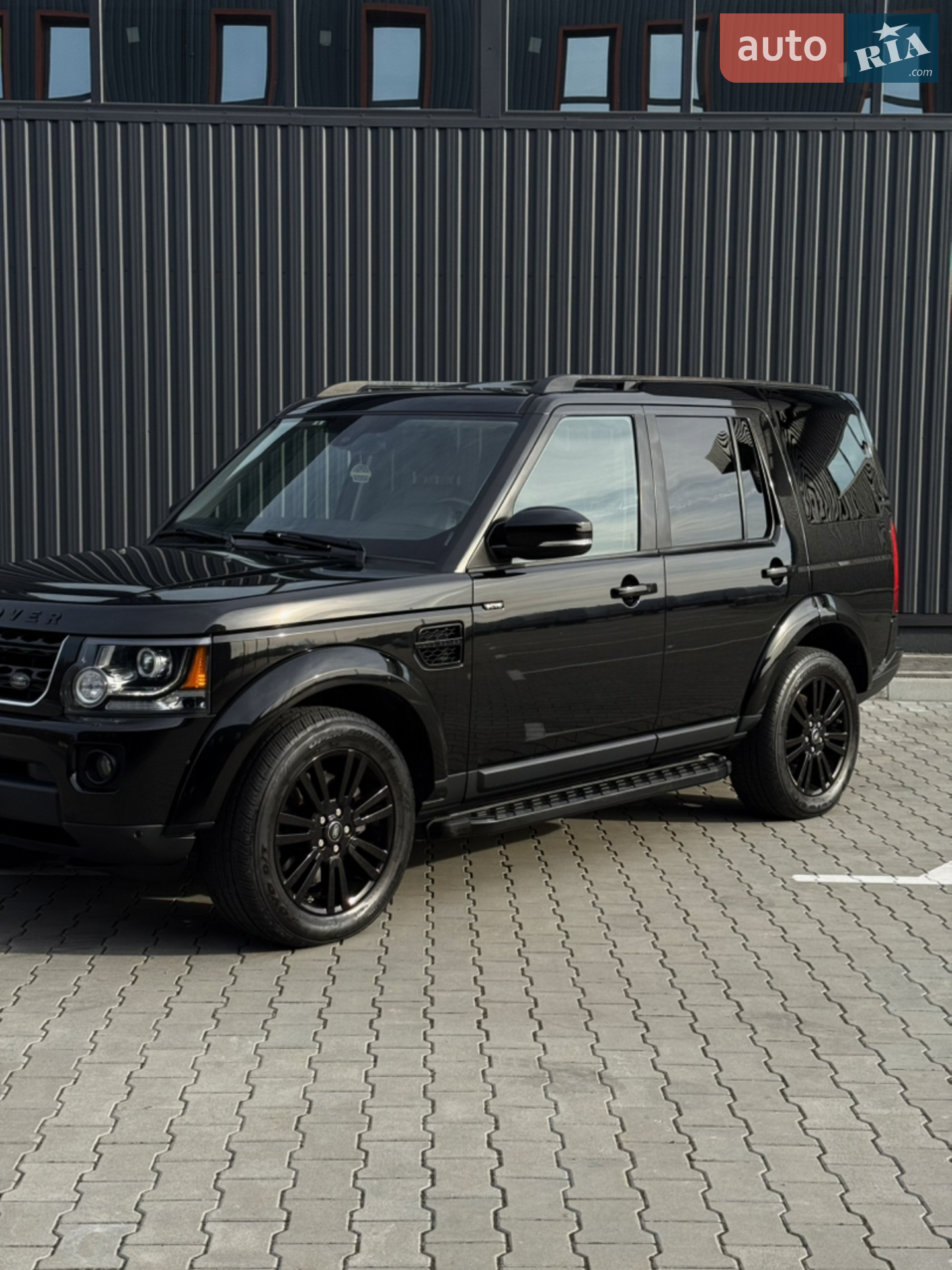 2016 Land Rover Discovery - мініатюра 11
