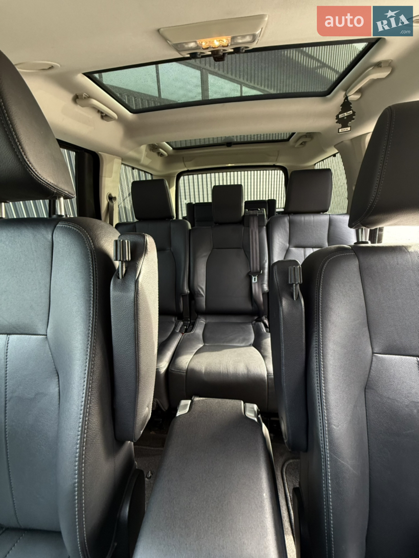 2016 Land Rover Discovery - мініатюра 55