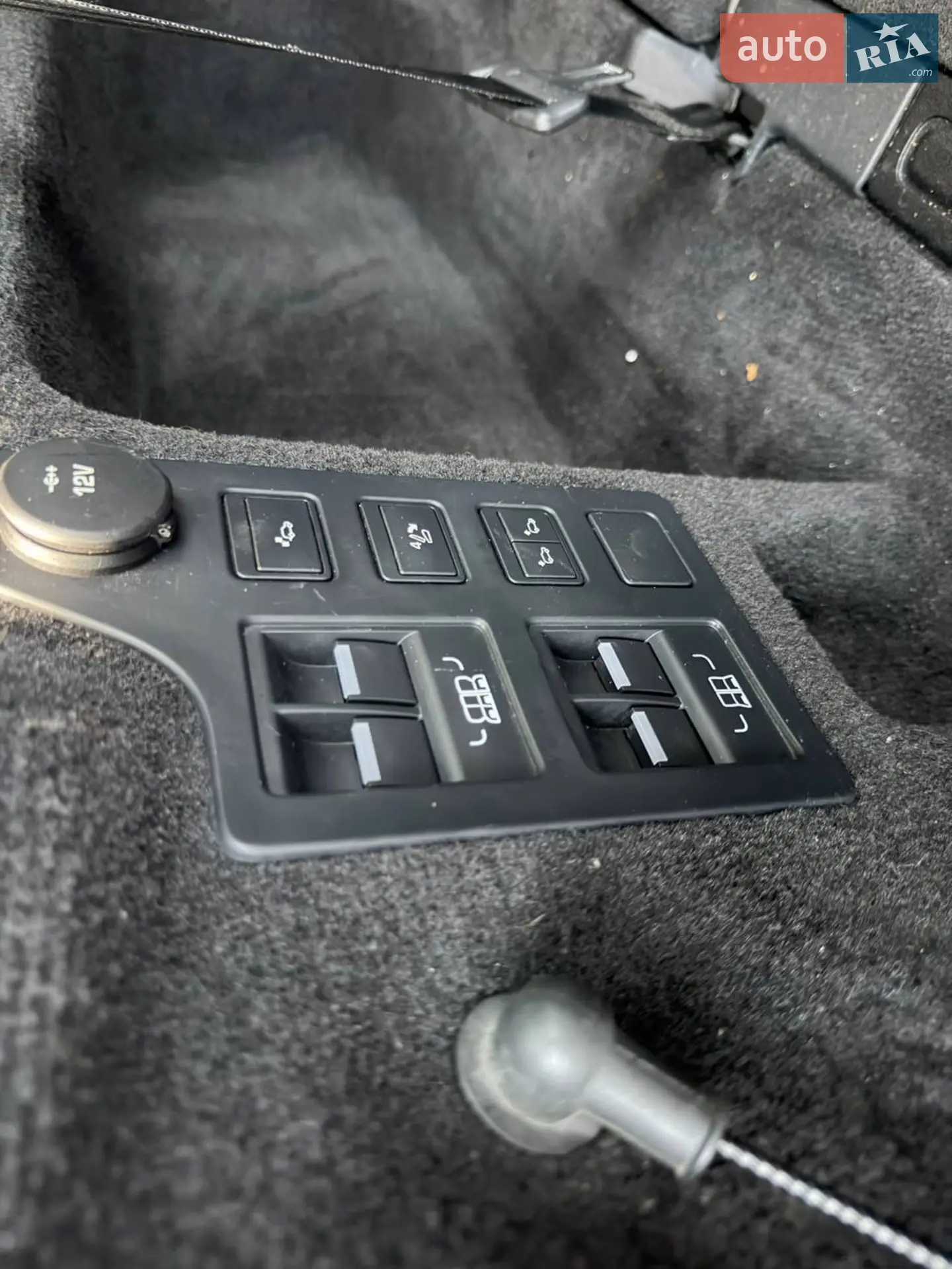 2017 Land Rover Discovery - мініатюра 12