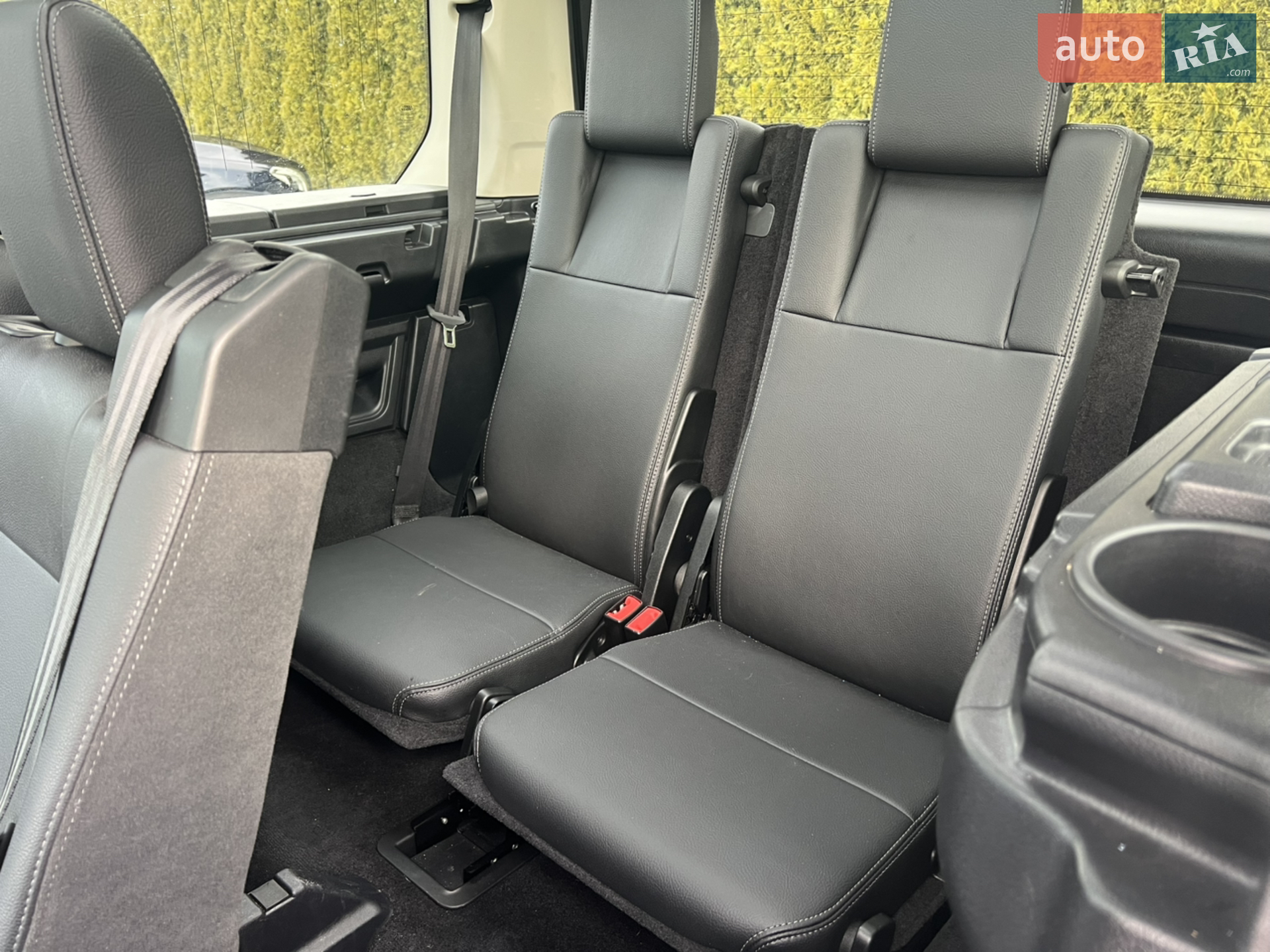 2015 Land Rover Discovery - мініатюра 10