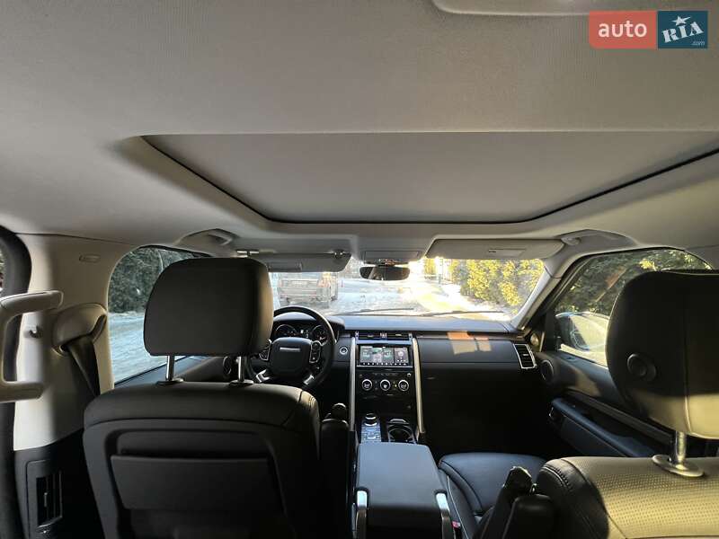 Внедорожник / Кроссовер Land Rover Discovery 2017 в Киеве