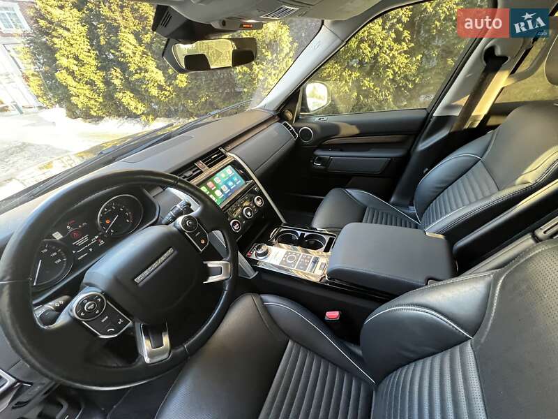 Внедорожник / Кроссовер Land Rover Discovery 2017 в Киеве