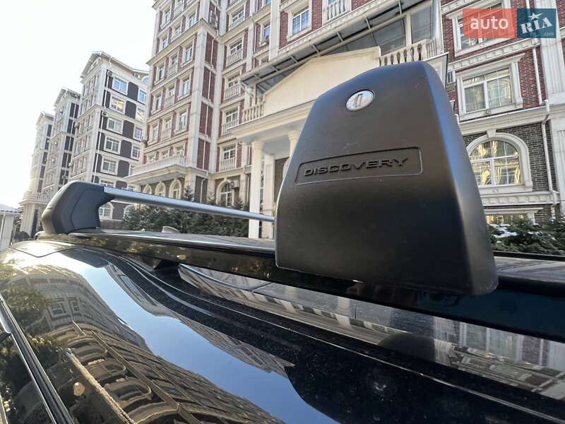 Внедорожник / Кроссовер Land Rover Discovery 2017 в Киеве