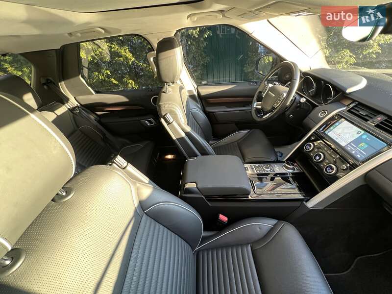 Внедорожник / Кроссовер Land Rover Discovery 2017 в Киеве