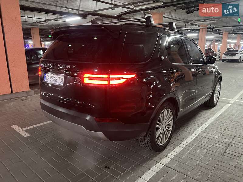 Внедорожник / Кроссовер Land Rover Discovery 2017 в Киеве