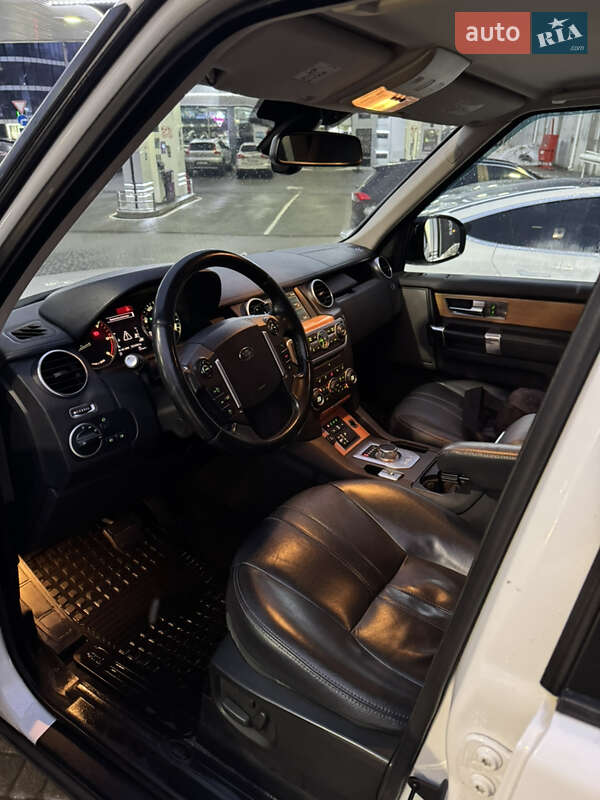 Внедорожник / Кроссовер Land Rover Discovery 2014 в Киеве