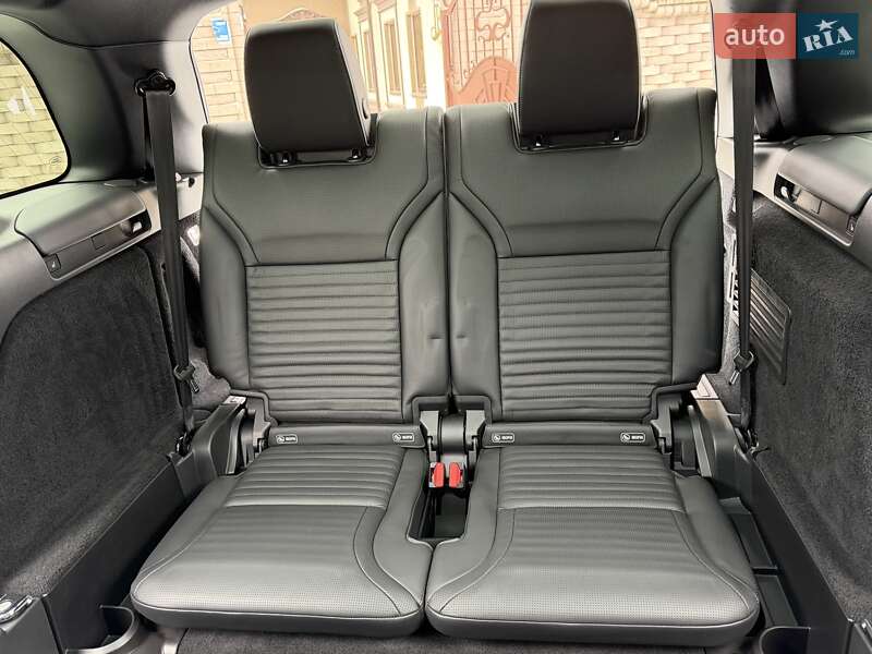 Внедорожник / Кроссовер Land Rover Discovery 2017 в Виннице