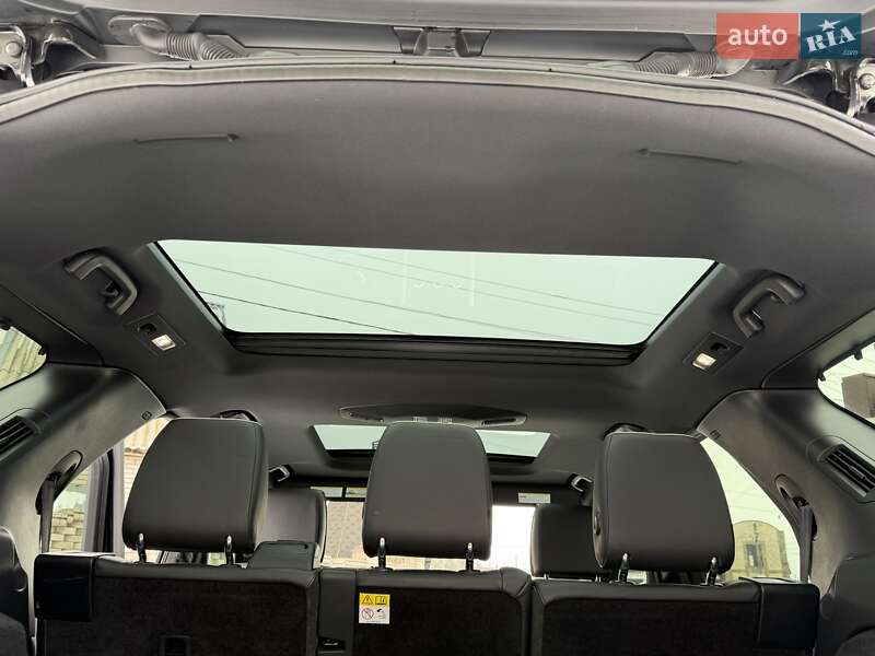 Внедорожник / Кроссовер Land Rover Discovery 2017 в Виннице