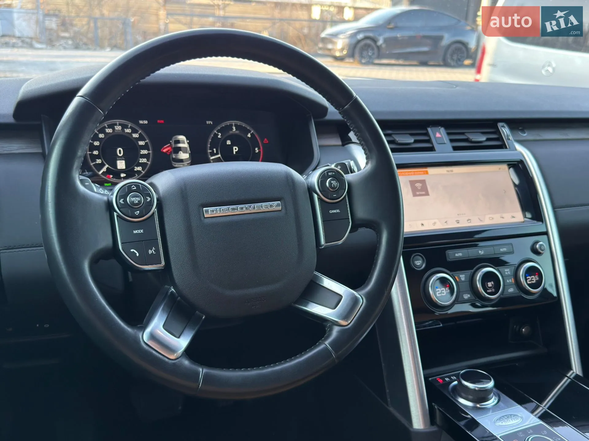 2018 Land Rover Discovery - мініатюра 33