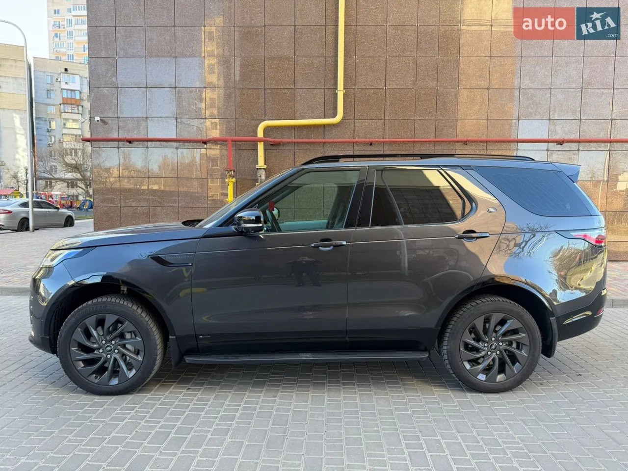 2021 Land Rover Discovery - мініатюра 23