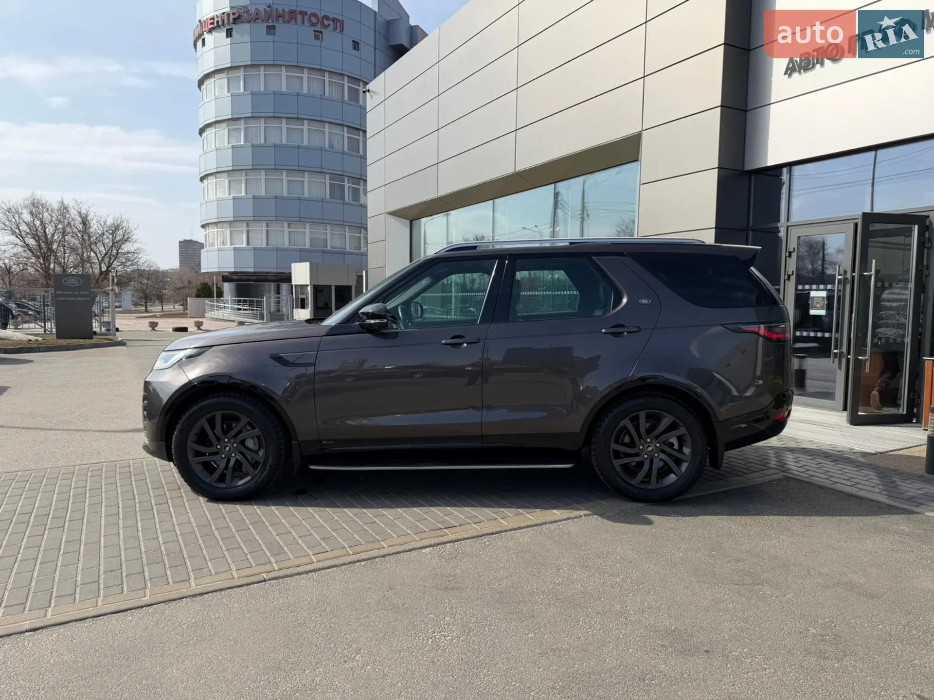 2021 Land Rover Discovery - мініатюра 8