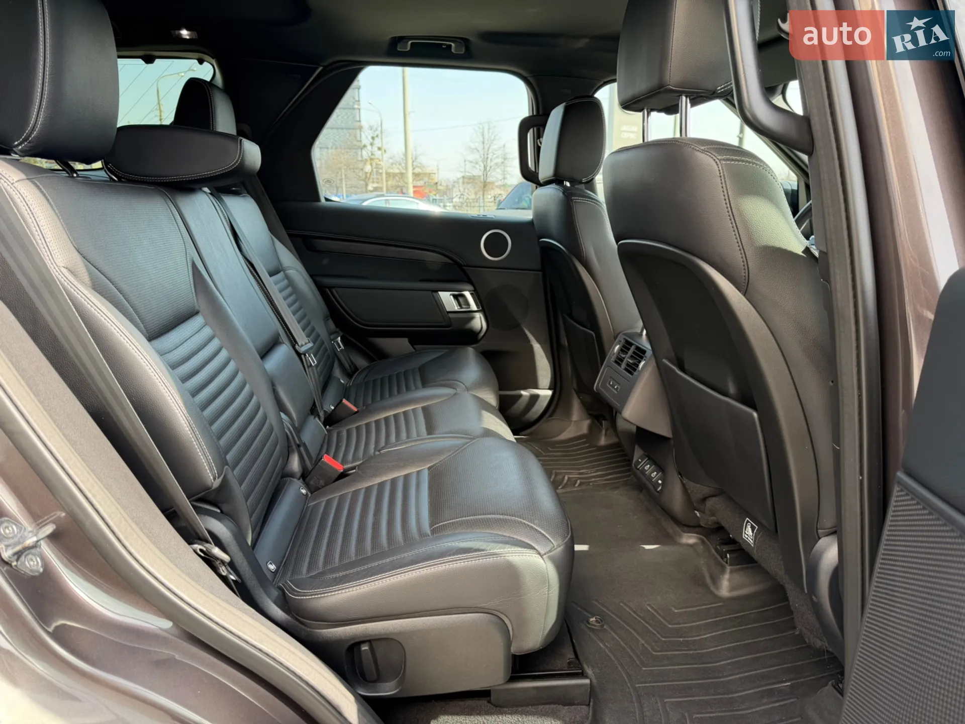 2021 Land Rover Discovery - мініатюра 33