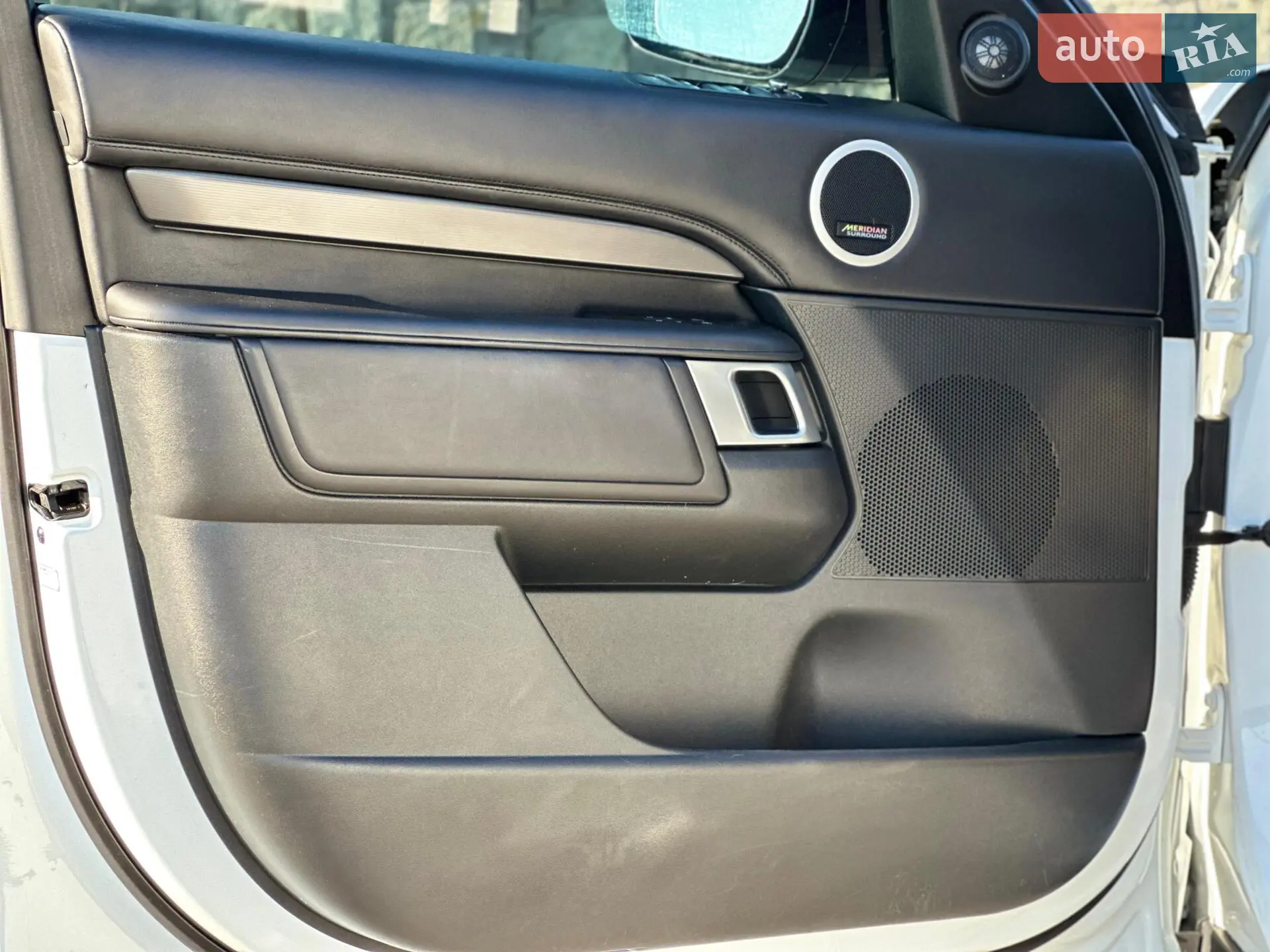 2020 Land Rover Discovery - мініатюра 44