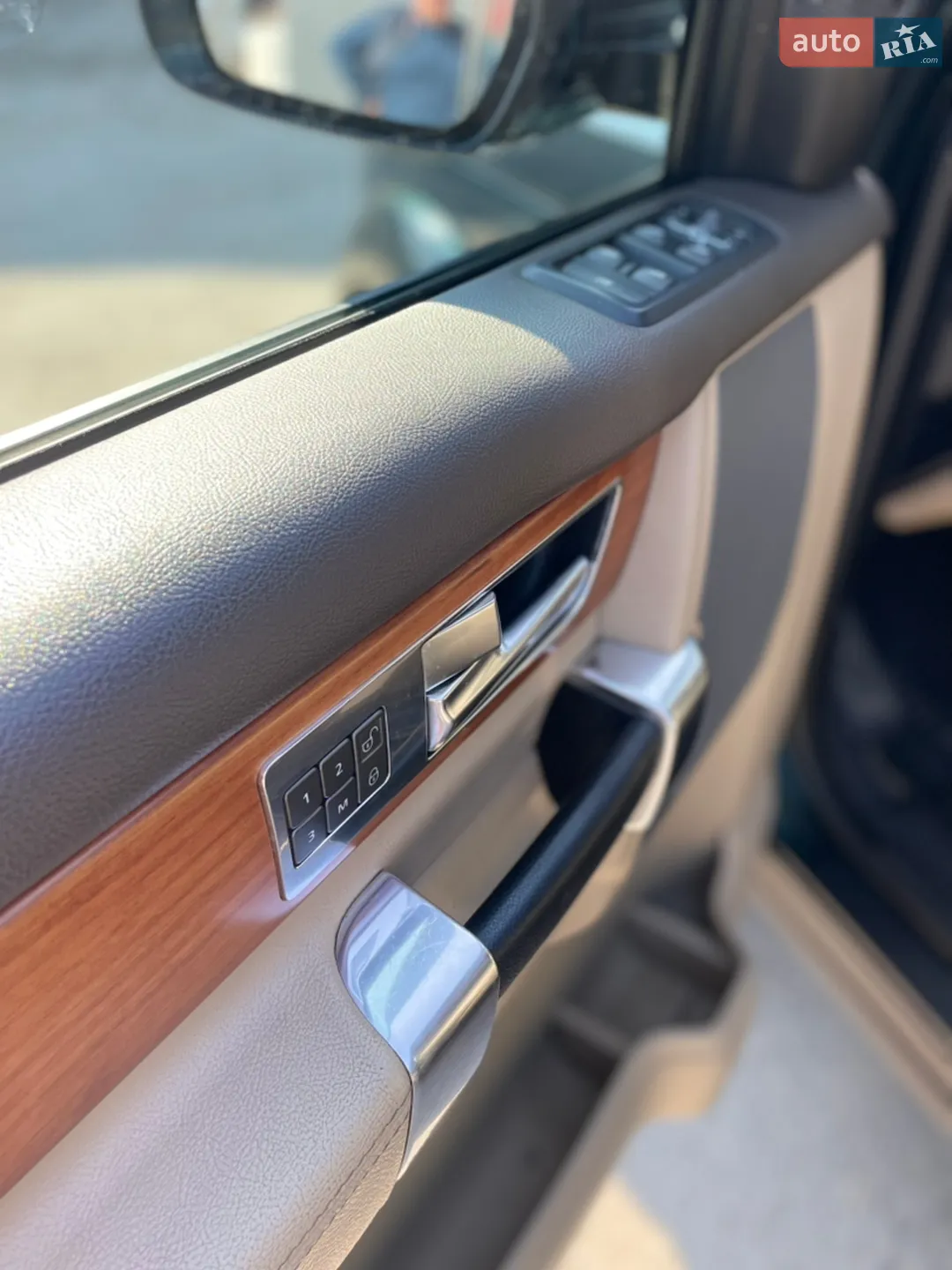 2015 Land Rover Discovery - мініатюра 7