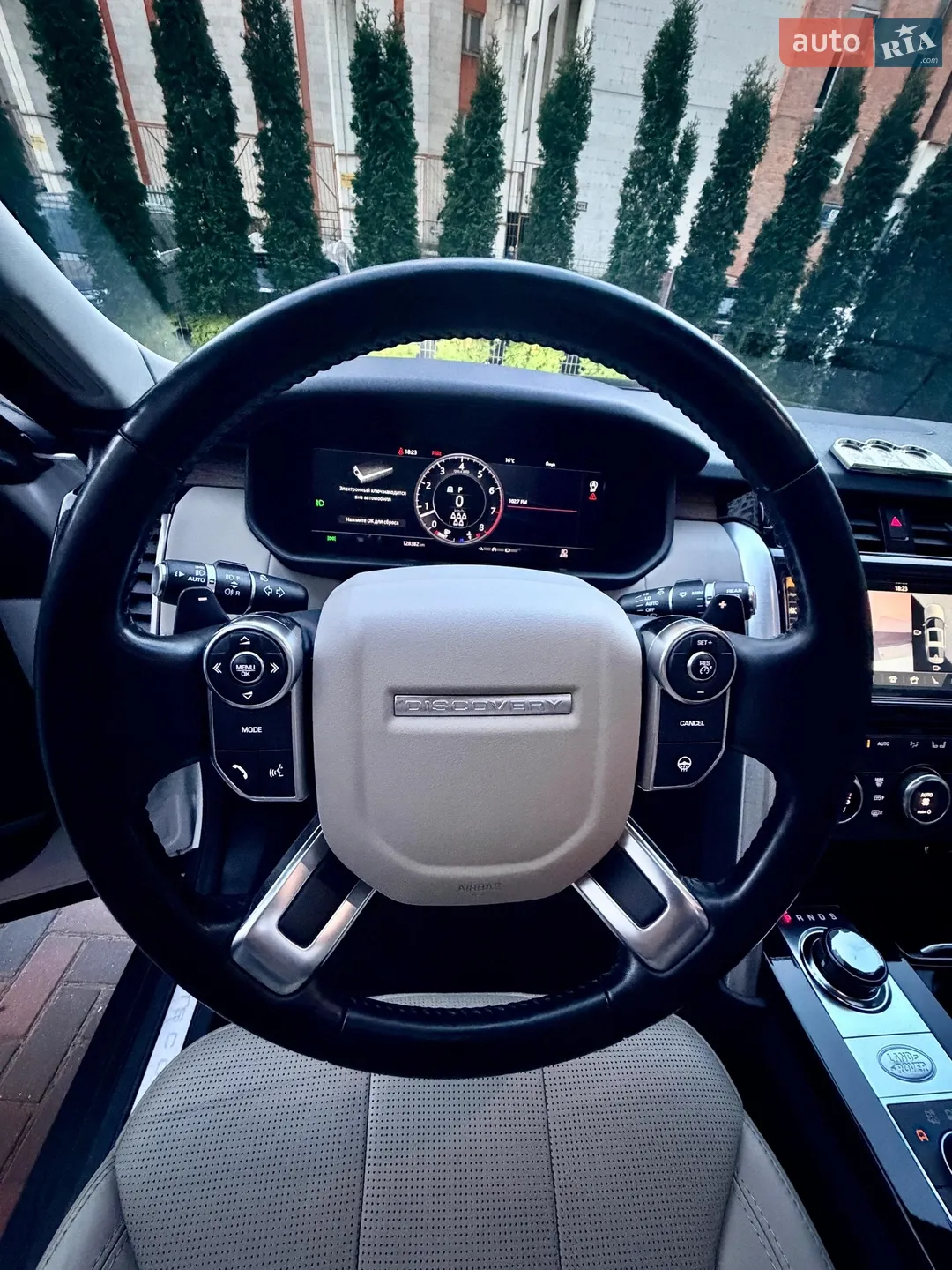 2018 Land Rover Discovery - мініатюра 5
