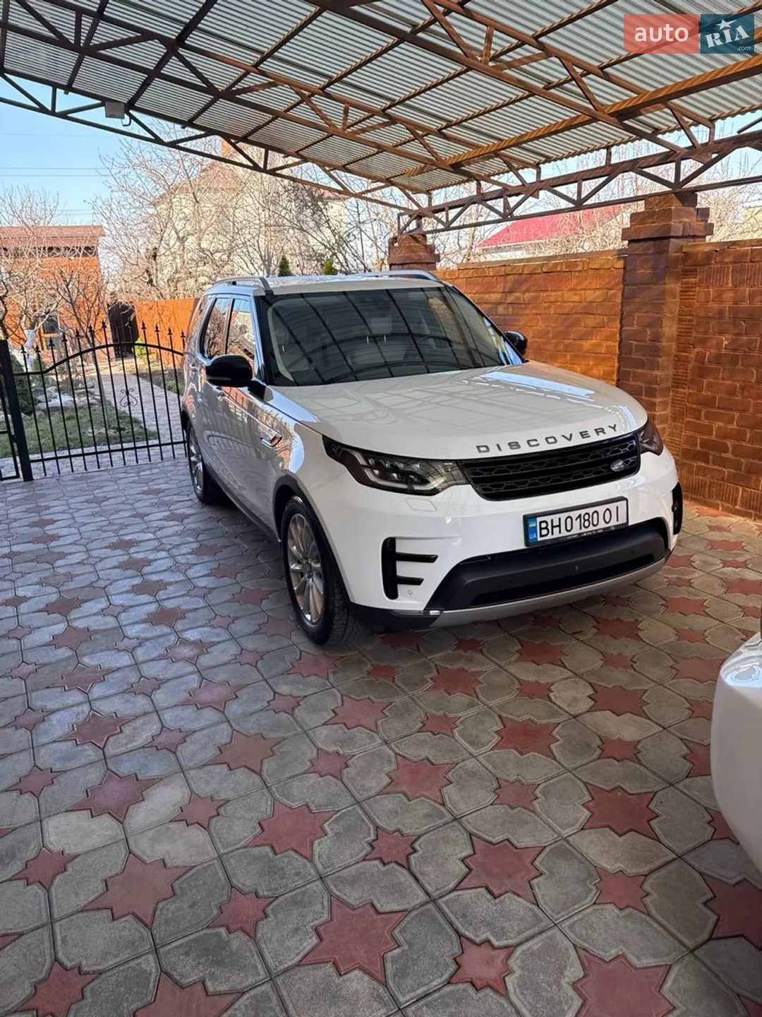 2017 Land Rover Discovery - мініатюра 33