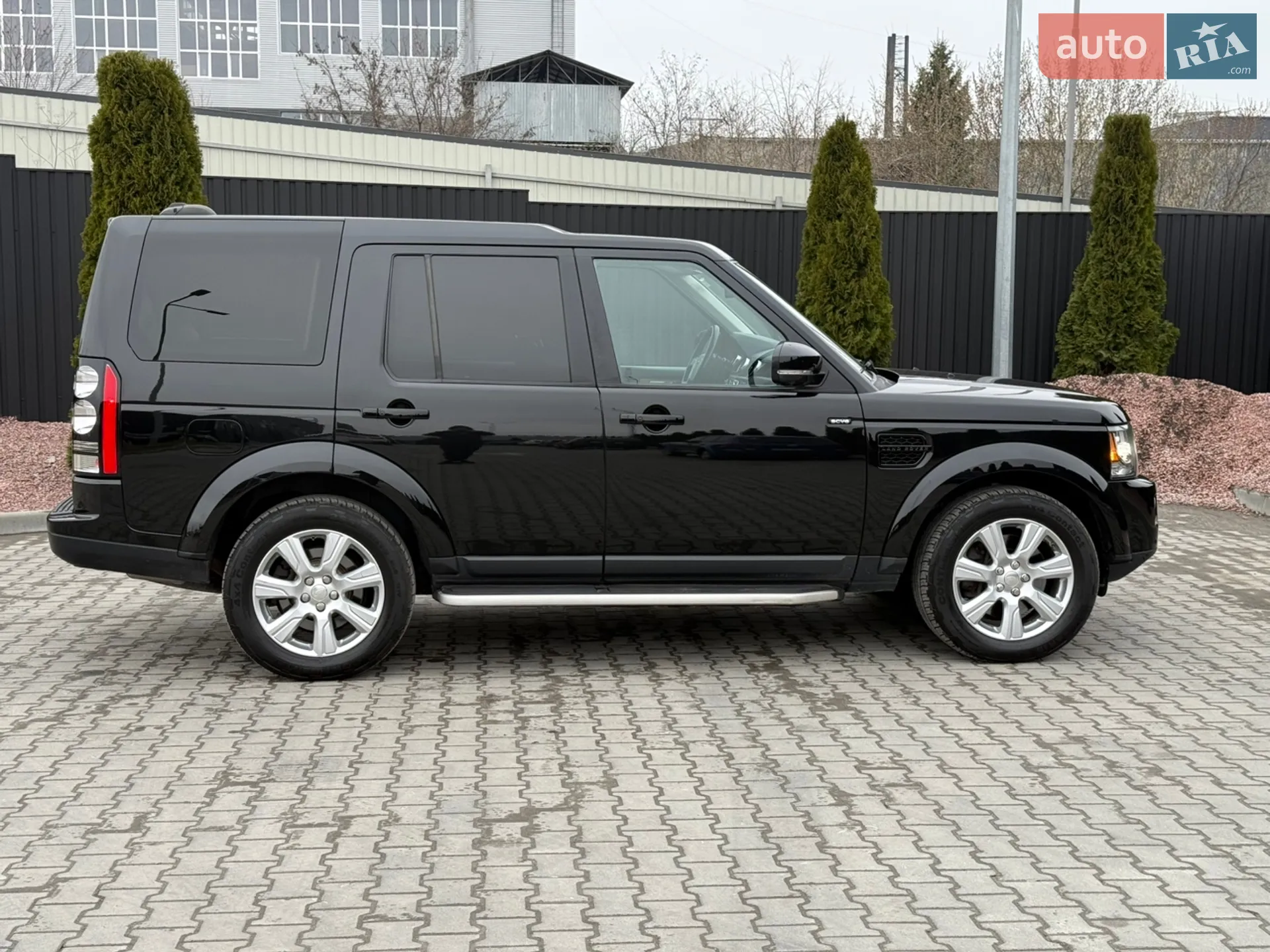 2015 Land Rover Discovery - мініатюра 19