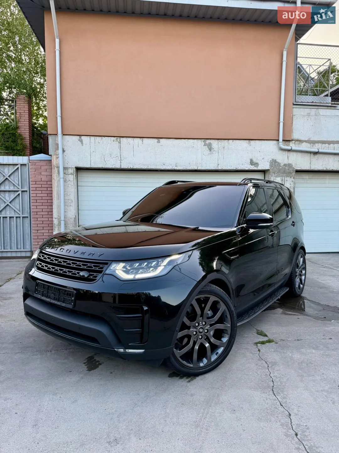 2019 Land Rover Discovery - мініатюра 4