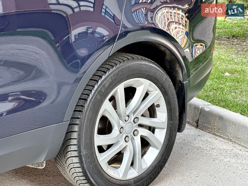 Внедорожник / Кроссовер Land Rover Discovery 2018 в Тернополе