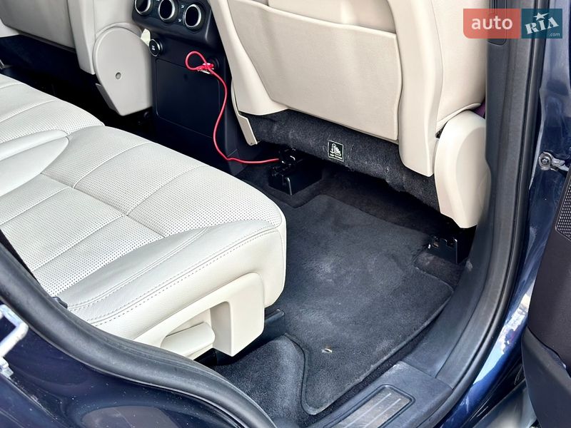 Внедорожник / Кроссовер Land Rover Discovery 2018 в Тернополе