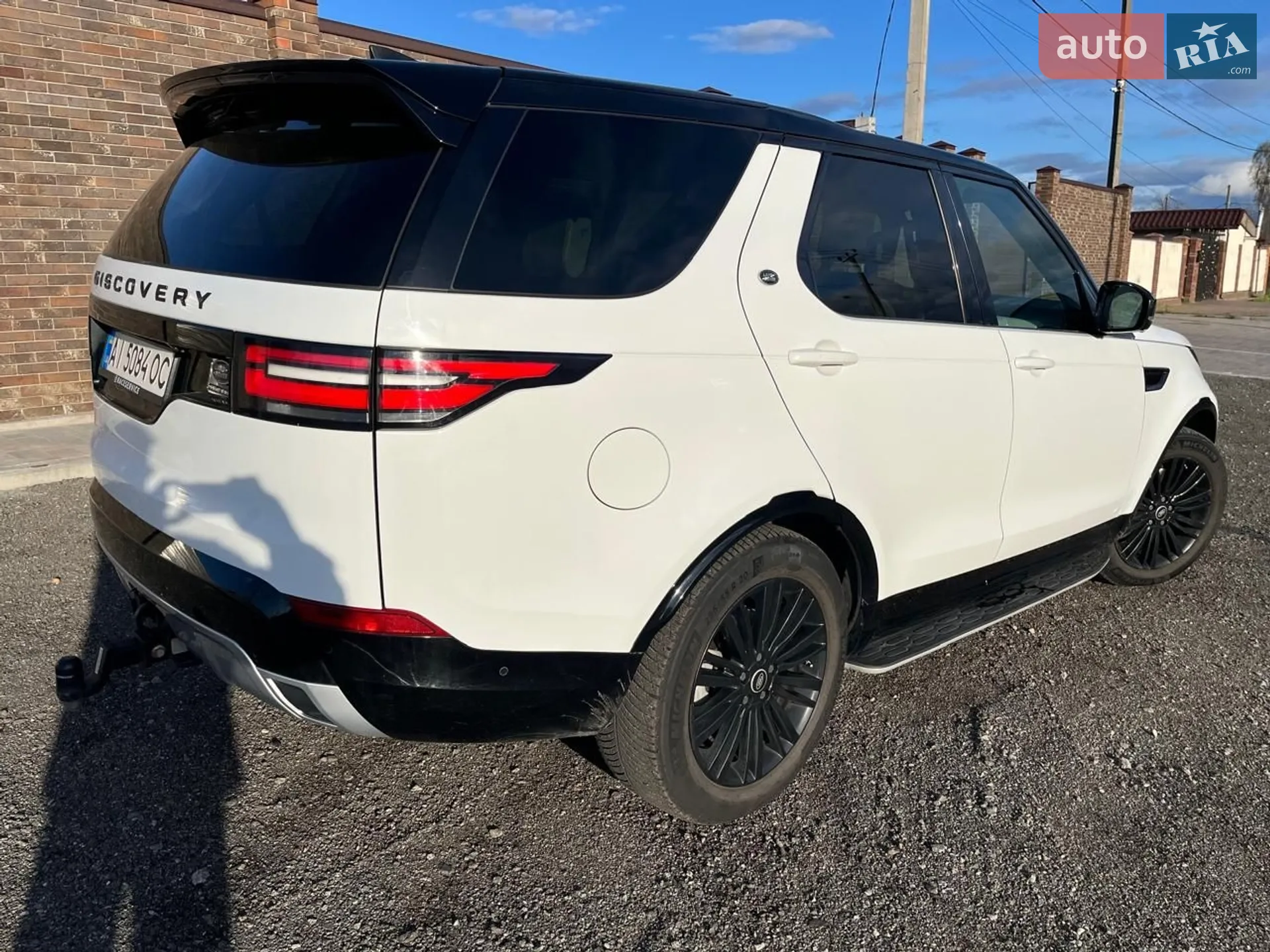 2017 Land Rover Discovery - мініатюра 2