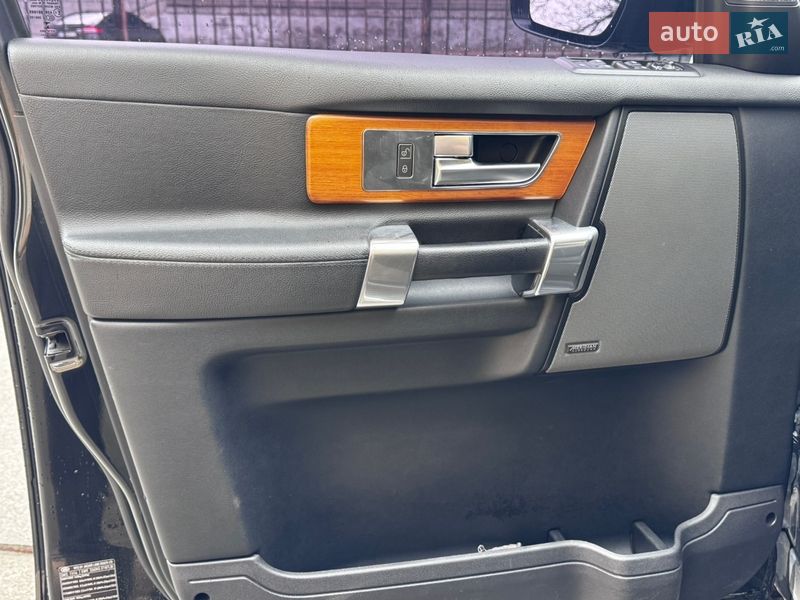 Внедорожник / Кроссовер Land Rover Discovery 2014 в Киеве