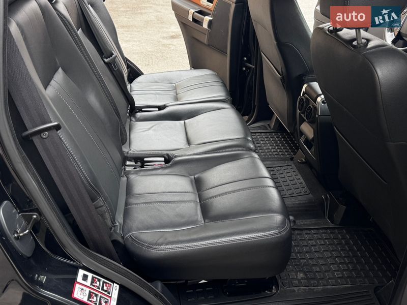 Внедорожник / Кроссовер Land Rover Discovery 2014 в Киеве