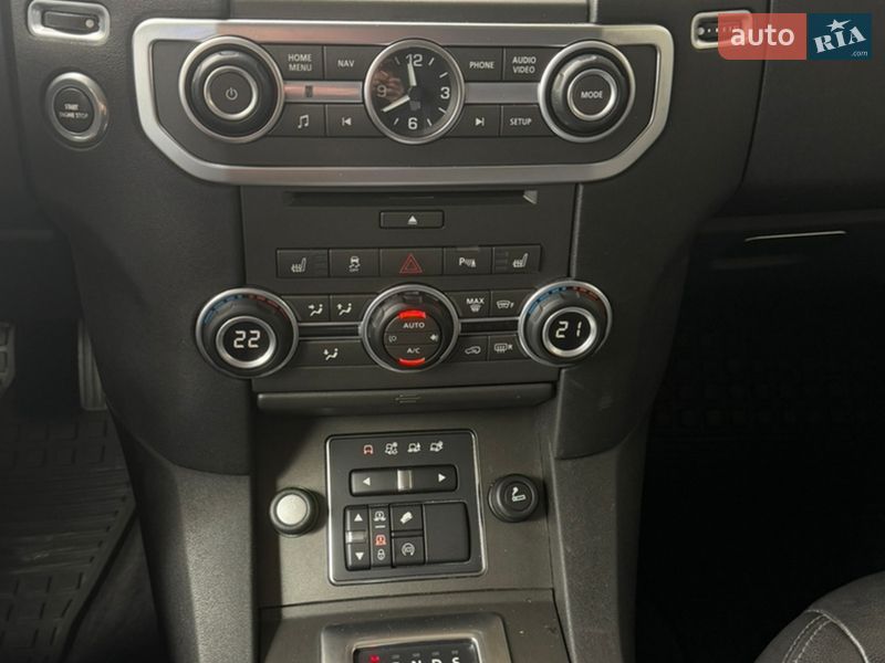 Внедорожник / Кроссовер Land Rover Discovery 2016 в Киеве