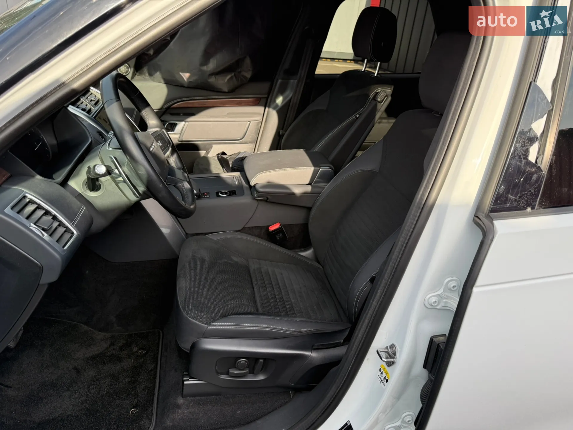 2023 Land Rover Discovery - мініатюра 8