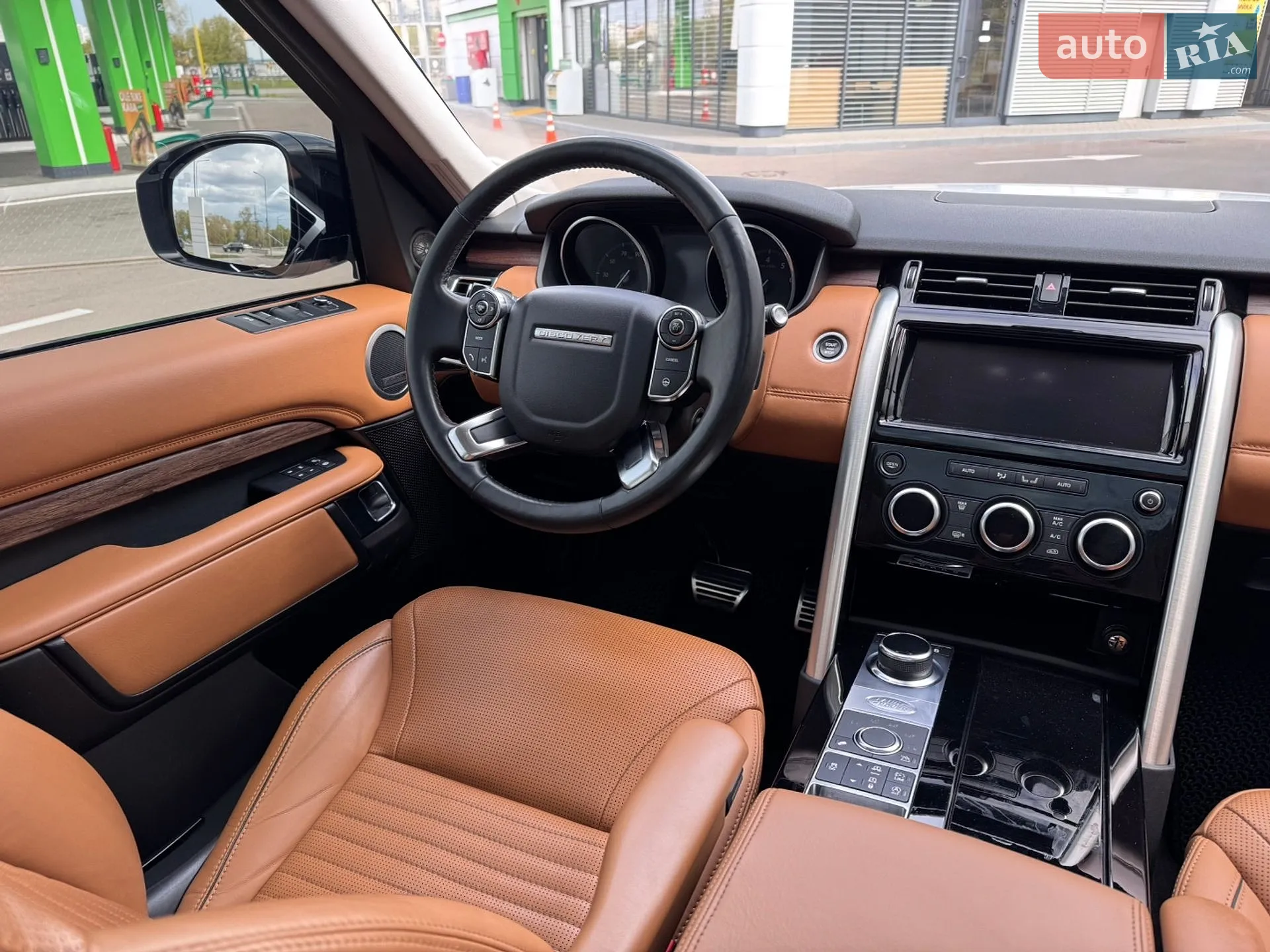 2017 Land Rover Discovery - мініатюра 13
