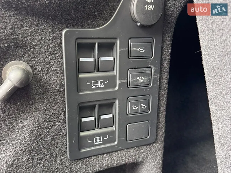 Land Rover Discovery 2017 VIN SALRRBBV6HA005509 фото оголошення 25 з 79