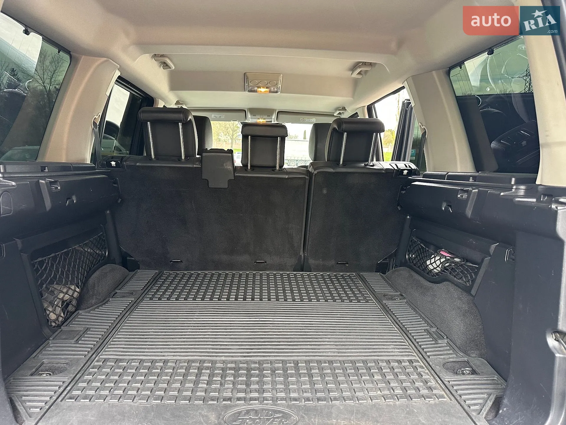 2015 Land Rover Discovery - мініатюра 19