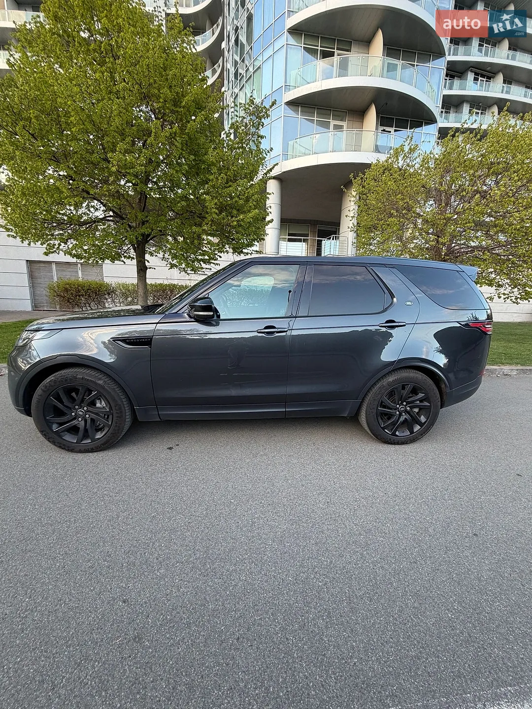 2018 Land Rover Discovery - мініатюра 15