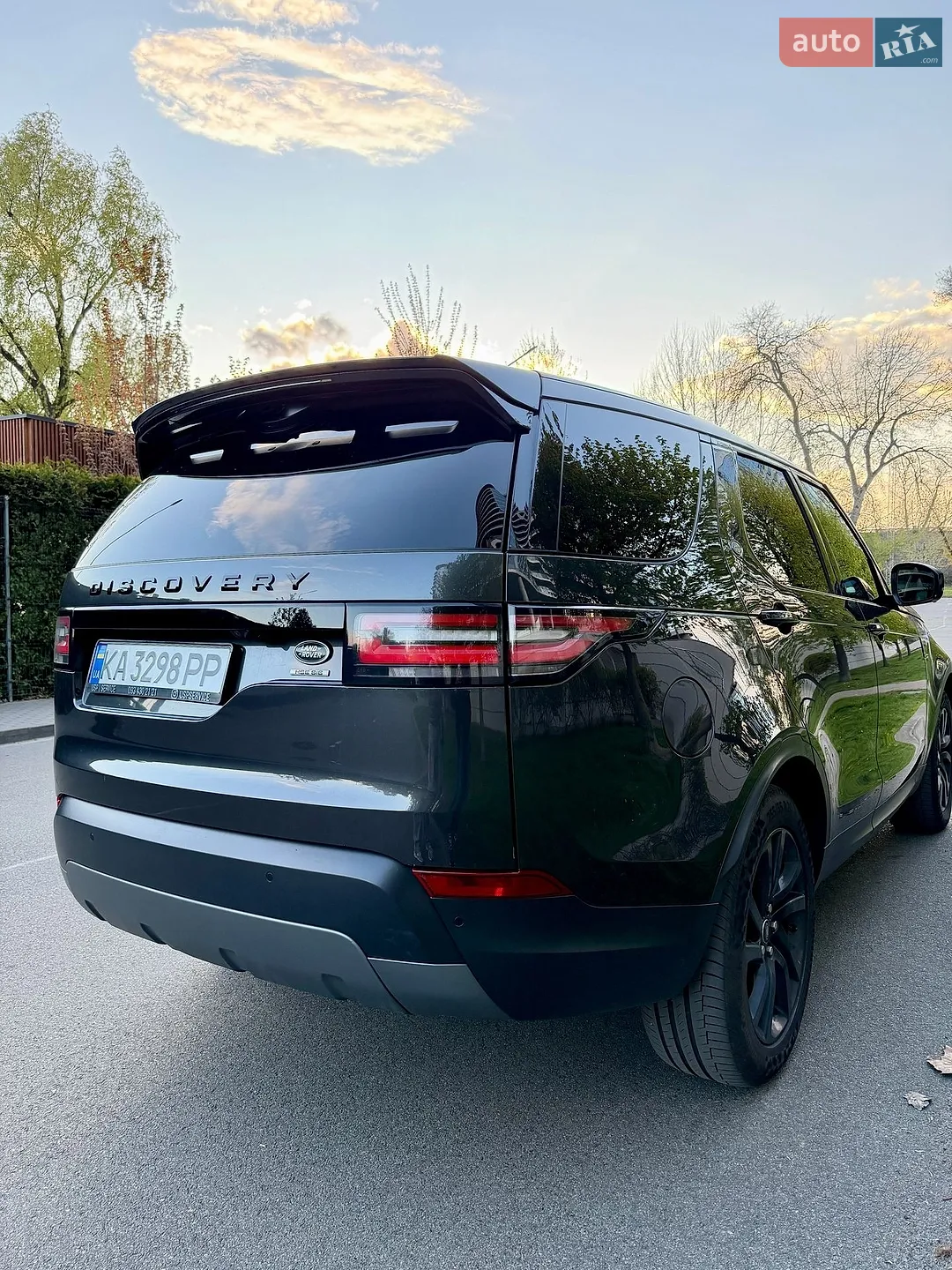 2018 Land Rover Discovery - мініатюра 11