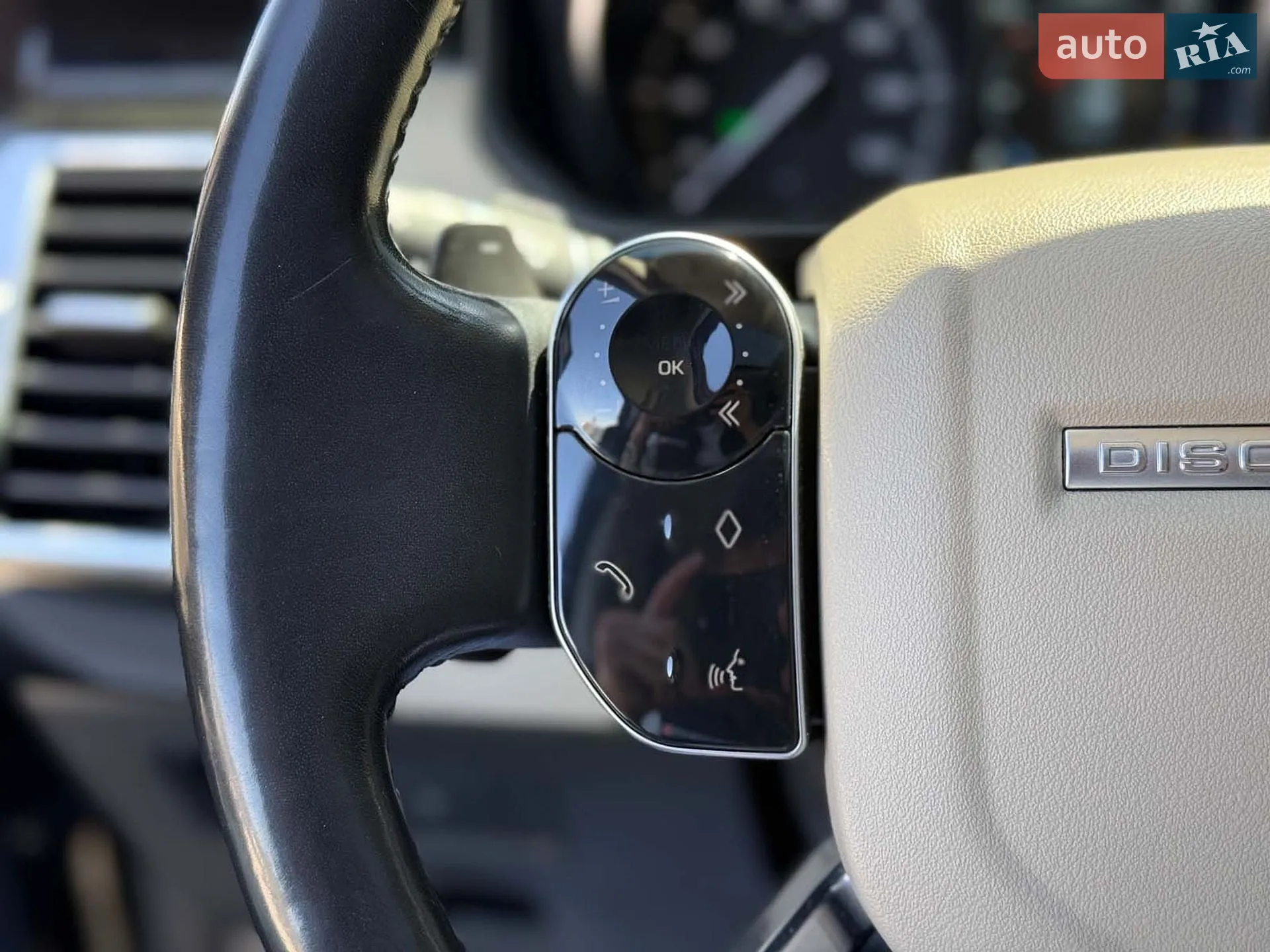 2019 Land Rover Discovery - мініатюра 31